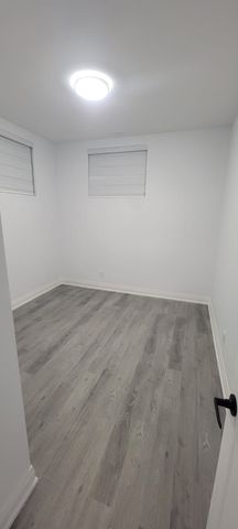 For Lease - 180 Commercial Street Unit# Lower, Welland, Ontario - Photo 2