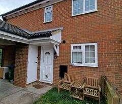 Stratford Drive, Aylesbury, HP21 - Photo 1