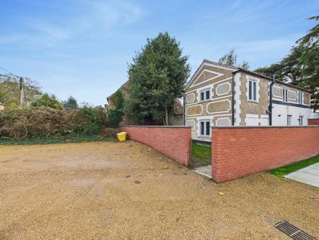 2 bedroom detached house to rent - Photo 5