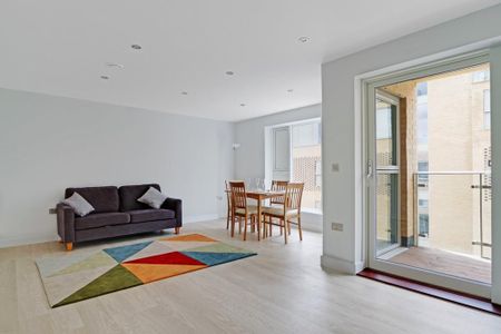 2 bedroom flat to rent - Photo 2