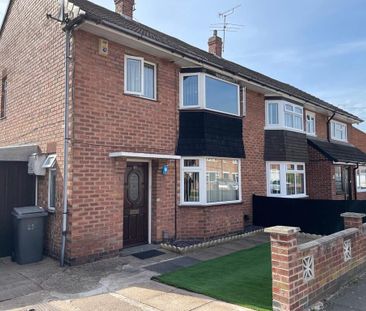 3 bedroom semi-detached house to rent - Photo 2