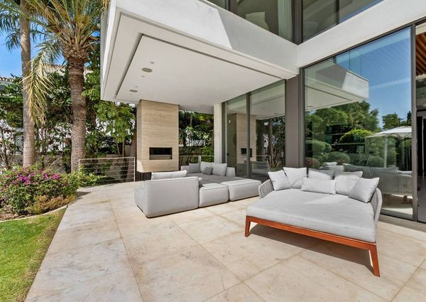 6 bedroom luxury Villa for rent in Nueva Andalucia, Spain