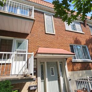 Appartement Ahuntsic-Cartierville (Montréal) À Louer - Photo 2