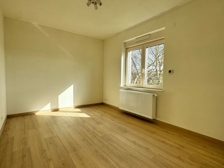 Appartement - Te huur - Photo 2