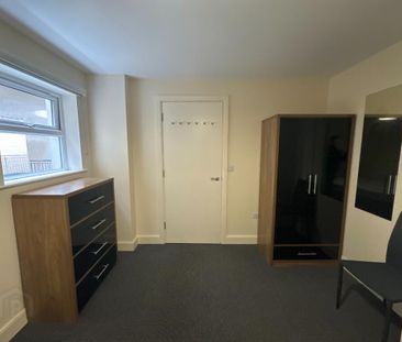 809 College Court Central, 56 King Street, Belfast, BT1 6BZ - Photo 1