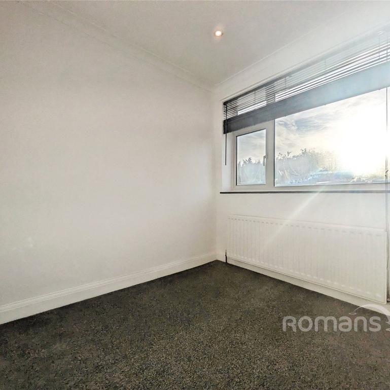 5 bedroom detached house to rent - Photo 1