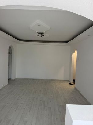 Apartament renovat 2 camere Mioritei - Photo 1