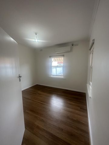 2/26 Neville Road, Thebarton, SA 5031 - Photo 4