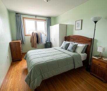 For Lease - 243 Shawnee Circle, Toronto, Ontario - Photo 3