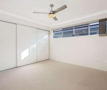 22 Tulip Street, Wynnum, QLD 4178 - Photo 5