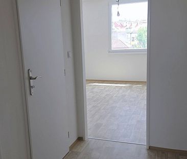 Pronájem bytu 1+kk 35 m² - Fotografie 2