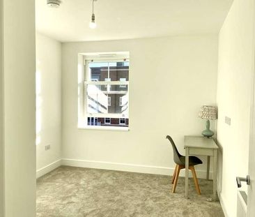 Atkinson House, Eden Place, RH8 - Photo 3