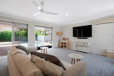 WELCOME TO YOUR NEW HOME - 141 SANTA CRUZ BOULEVARD CLEAR ISLAND WATERS - Photo 4