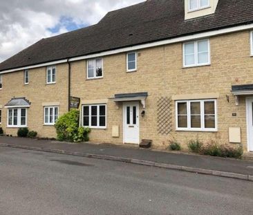 Saffron Crescent, Carterton, OX18 - Photo 1