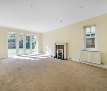 4 bedroom detached house to rent - Photo 1