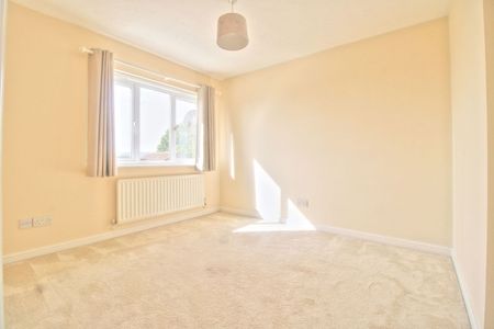 Beaulieu Drive, Stone Cross, Pevensey, BN24 5EW - Photo 4