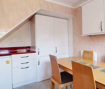 3 bedroom detached house to rent - Photo 2