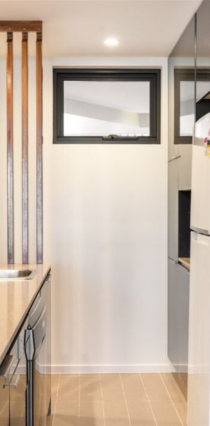 Modern stylish 2 bedrooms 2bathrooms apartment situated in Dutton Park - Photo 1