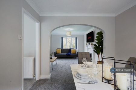 3 bedroom bungalow to rent - Photo 4