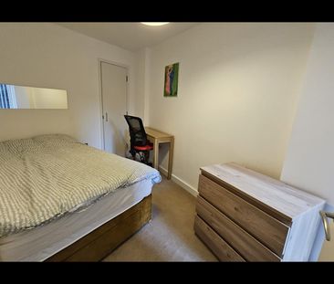 2 Bed Flat, St Pancras Way, NW1 - Photo 2