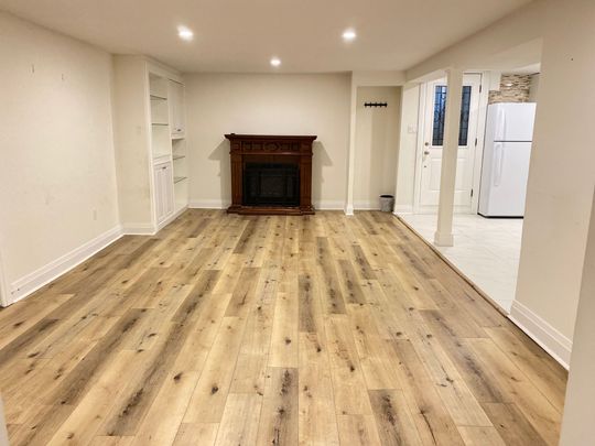 For Lease - 5 Carnegie Court Unit# Bsmt, Toronto, Ontario - Photo 1