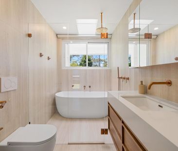 Stunning family oasis in prime location - Photo 5