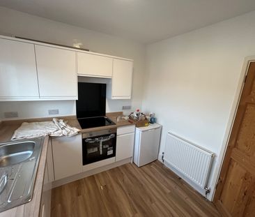 1 Bed Flat, Regent Street, NG7 - Photo 3