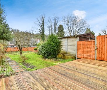 5 bedroom semi-detached house to rent - Photo 4