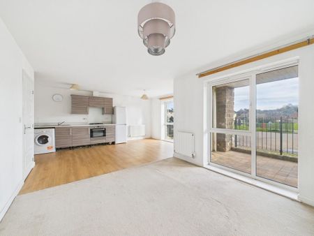 1 bedroom ground floor flat to rent - Photo 4