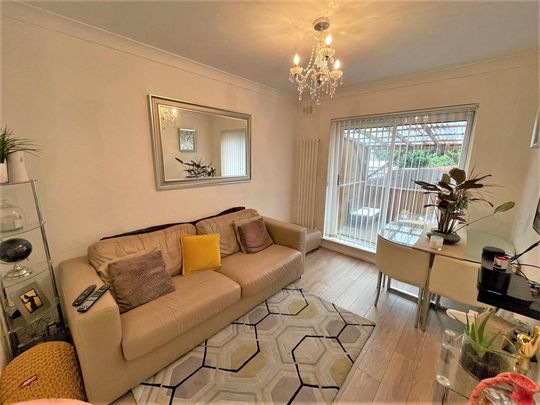 2 bedroom ground floor flat to rent - Photo 1