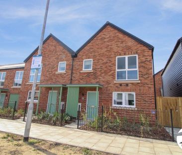 3 bedroom semi-detached house to rent - Photo 6