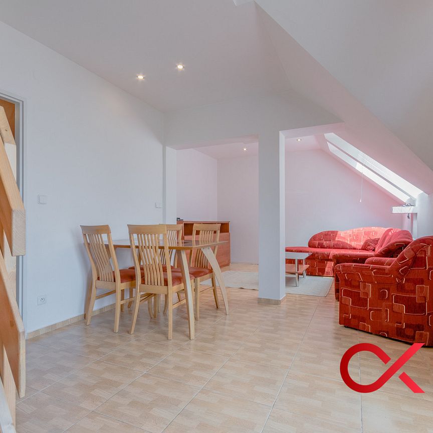 Pronájem bytu 4+kk 88 m² - Photo 1