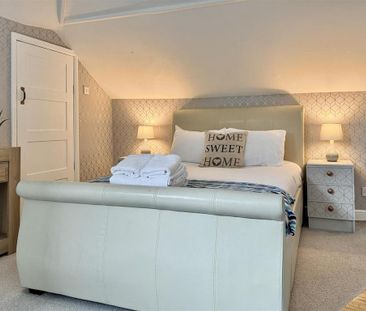 3 bedroom detached house to rent - Photo 4