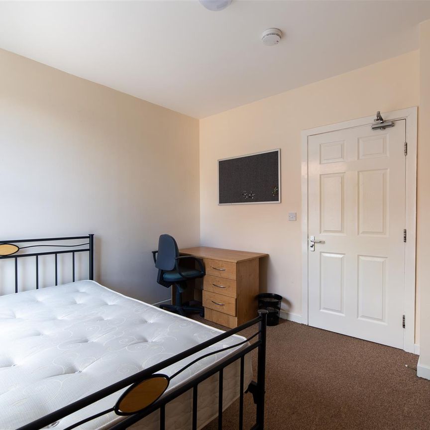 4 bed apartment to rent in Fenkle Street, Newcastle Upon Tyne, NE1 - Photo 1