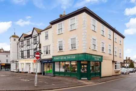 Market Square, Bicester - Photo 2