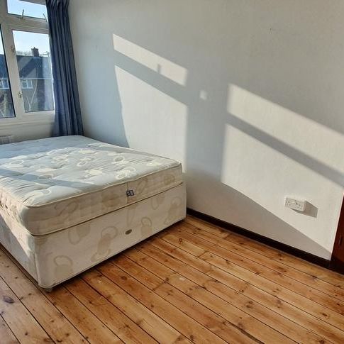 4 bedroom maisonette to rent - Photo 1