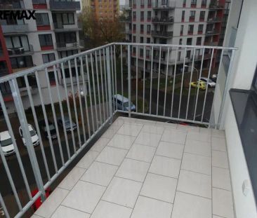 Exkluzivní pronájem novostavby zařízeného klimatizovaného bytu 2+kk... - Fotografie 1