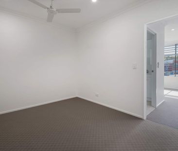 2 Bedroom 2 Bathroom Townhouse - Photo 5