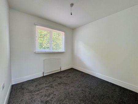 2 bedroom semi-detached house to rent - Photo 4