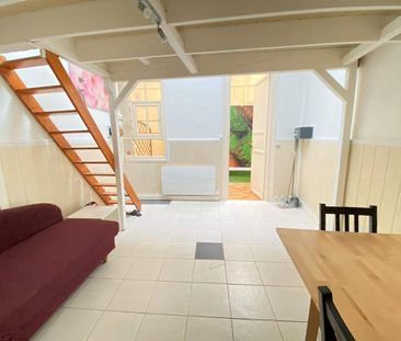 T1 avec cour privée - Bordeaux Triangle d'Or - Photo 1