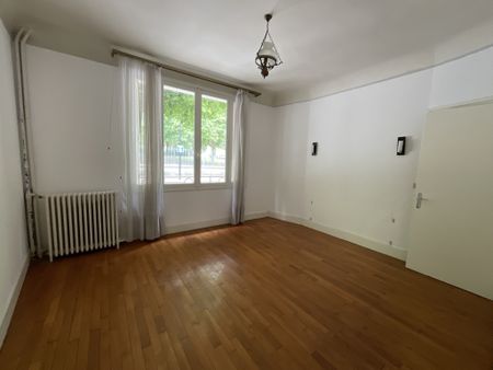 A LOUER - Rue Eugène Brisson / Parc Archevéché - Grande maison de famille - Bien Rare - Photo 3