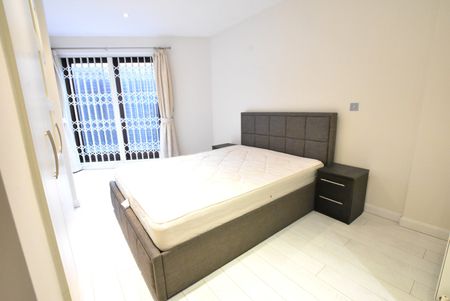 Hamilton House, St. Johns Wood, London NW8 - Photo 4