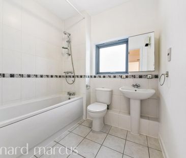 Lanacre Avenue - Photo 5