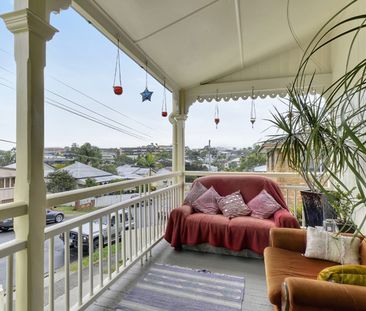 3-Bedroom Classic Colonial - Reduced Rent with Driveway Access Cond... - Photo 4