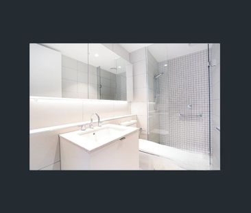 Sophisticated Urban Retreat in the Prestigious Trentwood Residences - Photo 5