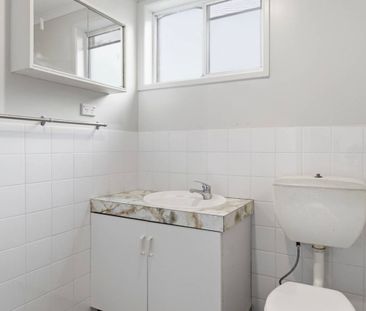 Tidy Two-Bedroom Unit! - Photo 6