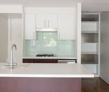 32/62-72 Botany Road, Alexandria NSW 2015 - Apartment For Rent | Do... - Photo 4