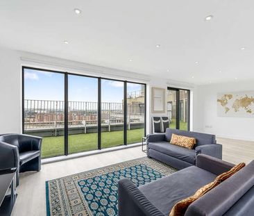 Lombard Wharf, Battersea, SW11 - Photo 3