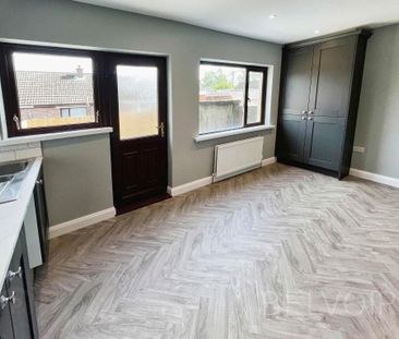 32 Brookvale Rise, Lisburn, BT28 1DE - Photo 3