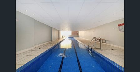 Grand One Bedroom Suite I Level 26 I New Paint - Photo 4